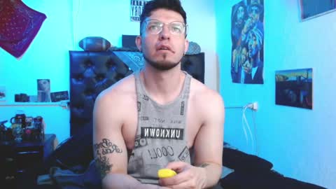 brad hot boy online show from December 5, 2024, 3:37 am