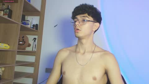 Snapshot of brad_lee_ chatting on June 5, 2026, 12:17 am brad_lee_ online show from June 5, 2026, 12:17 am