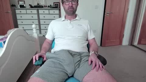 bradley77777 online show from February 17, 2025, 2:15 pm