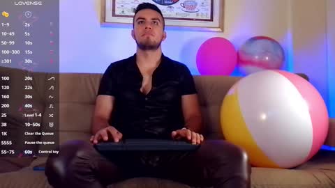 Bradley Colton Independ Model online show from January 28, 2025, 9:50 pm