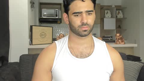 bradleymartin7 online show from January 27, 2025, 3:15 am