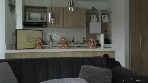 bradleymartin7 online show from February 14, 2025, 10:36 pm