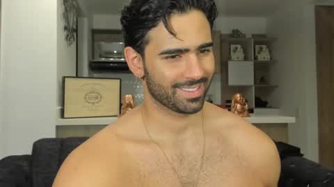 bradleymartin7 online show from February 21, 2025, 5:02 am