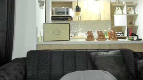 bradleymartin7 online show from February 28, 2025, 11:23 pm