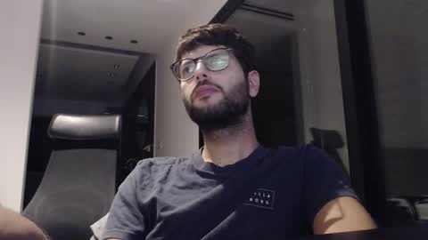 Snapshot of brads91 chatting on November 7, 2025, 10:54 pm brads online show from November 7, 2025, 10:54 pm