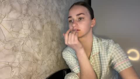 Kate online show from May 2, 2026, 5:07 pm
