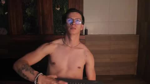 brandon_starkk online show from December 2, 2025, 11:48 am