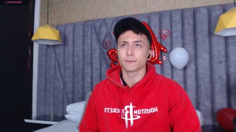 Snapshot of brandoncolee chatting on February 19, 2025, 12:33 pm BrandonCole online show from February 19, 2025, 12:33 pm