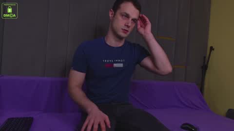 Snapshot of brandonnorriss chatting on December 3, 2024, 3:33 pm BRANDON online show from December 3, 2024, 3:33 pm
