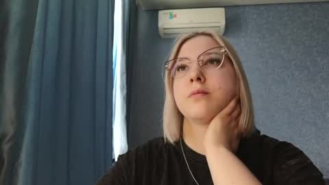 Belle  online show from March 27, 2026, 8:09 am