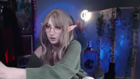 Snapshot of brandy_queen chatting on March 12, 2025, 12:04 pm Aurorabut ur dad just calls me Rory online show from March 12, 2025, 12:04 pm