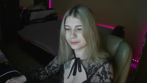 brandy_wow online show from April 9, 2026, 8:03 pm