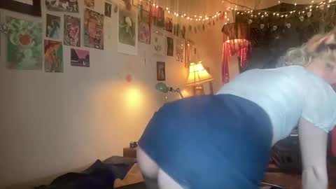 Sarah Rose online show from March 3, 2025, 9:48 pm