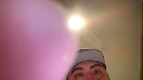 Snapshot of bravo323 chatting on December 7, 2024, 8:27 pm bravo323 online show from December 7, 2024, 8:27 pm