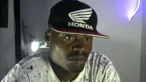 brayan1111x online show from November 18, 2025, 2:06 am