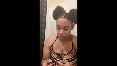 brazilaveaux online show from December 19, 2025, 12:45 pm