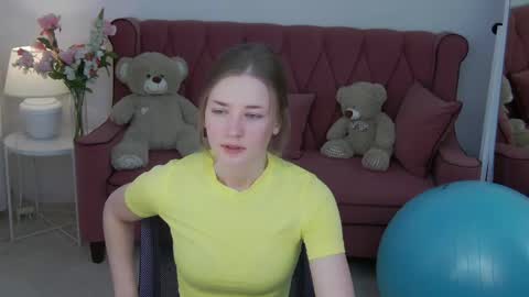 Snapshot of bree_sky chatting on April 15, 2026, 11:39 am Bree online show from April 15, 2026, 11:39 am