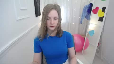 Snapshot of bree_sky chatting on May 12, 2026, 11:18 am Bree online show from May 12, 2026, 11:18 am