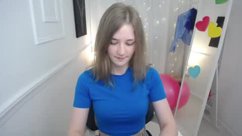 Snapshot of bree_sky chatting on May 13, 2026, 11:18 am Bree online show from May 13, 2026, 11:18 am