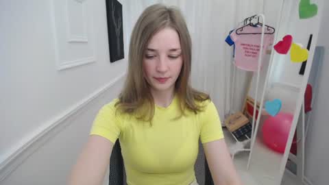 Snapshot of bree_sky chatting on June 12, 2026, 11:09 am Bree online show from June 12, 2026, 11:09 am