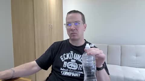 Snapshot of brettdj chatting on February 2, 2026, 3:00 pm Brett online show from February 2, 2026, 3:00 pm