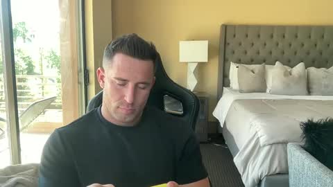 Brett Mycles online show from October 2, 2025, 6:04 pm