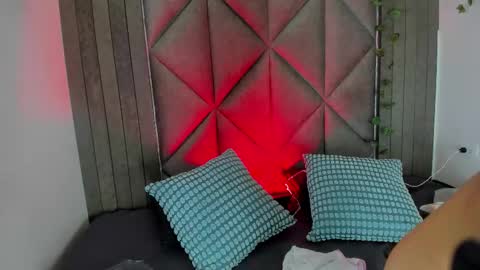 B R I A  online show from February 16, 2026, 1:35 am