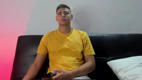 brian_mac online show from January 14, 2025, 4:47 am