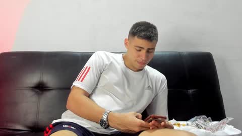 brian_mac online show from January 16, 2025, 4:38 am