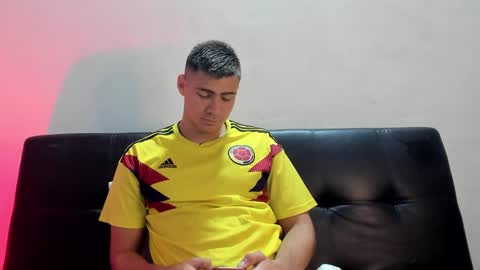 brian_mac online show from January 29, 2025, 10:16 am