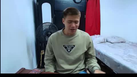 brian_mac online show from October 14, 2025, 5:14 pm