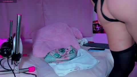 briana11_ online show from December 3, 2024, 1:19 am