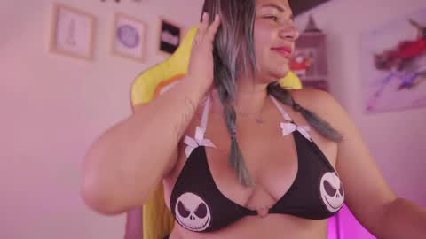 Briana online show from June 5, 2026, 6:35 pm