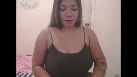 Briana online show from December 4, 2025, 2:32 am