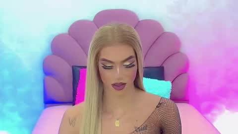 BRIANA online show from December 19, 2024, 6:45 am