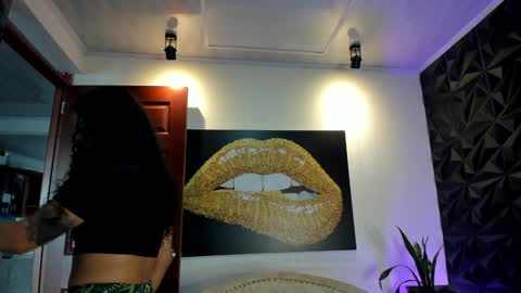 Snapshot of brianathompson chatting on January 16, 2025, 6:48 pm BRIANA online show from January 16, 2025, 6:48 pm