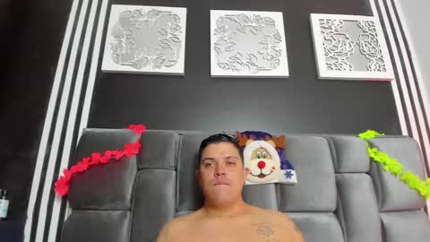 brianhot_fire online show from November 28, 2025, 1:08 am