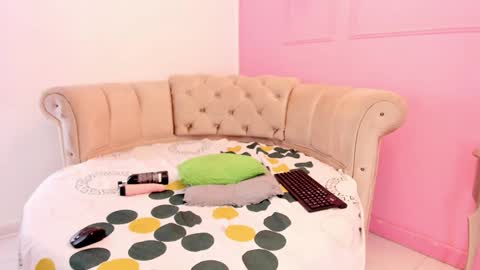 Snapshot of briannaduque chatting on December 17, 2024, 3:17 pm Brianna online show from December 17, 2024, 3:17 pm