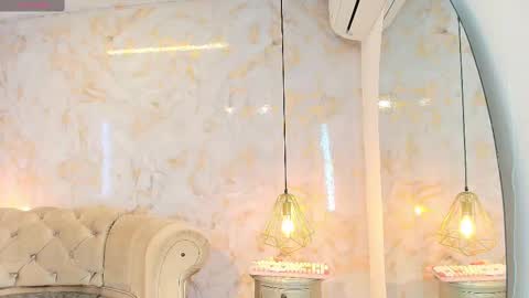 Snapshot of briannaduque chatting on September 21, 2025, 1:57 pm Brianna online show from September 21, 2025, 1:57 pm