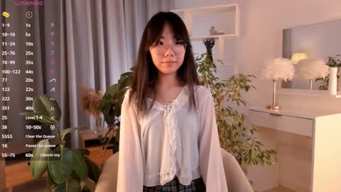 Hanna online show from October 9, 2025, 1:36 am