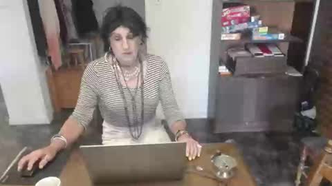 bridgetfouru online show from November 24, 2025, 8:19 pm