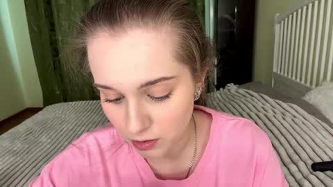 brielleroberts online show from March 31, 2026, 8:48 am