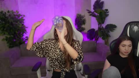 Diamonds Girls online show from September 17, 2025, 12:07 pm