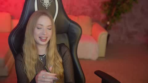 Diamonds Girls online show from September 19, 2025, 12:23 am