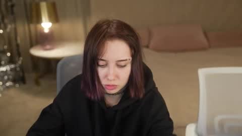 Diamonds Girls online show from October 6, 2025, 6:00 am