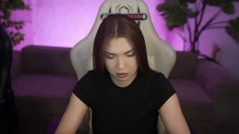 Diamonds Girls online show from June 4, 2026, 7:25 am
