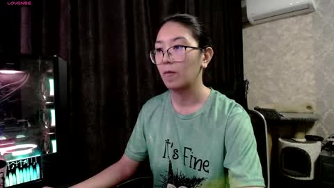 Snapshot of brightssmiles chatting on January 29, 2025, 6:01 am Aisha online show from January 29, 2025, 6:01 am