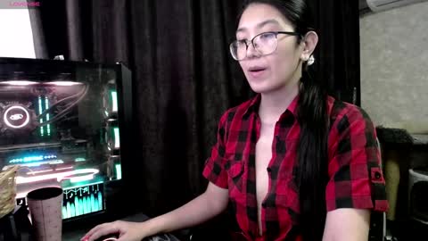 Snapshot of brightssmiles chatting on February 4, 2025, 7:29 am Aisha online show from February 4, 2025, 7:29 am