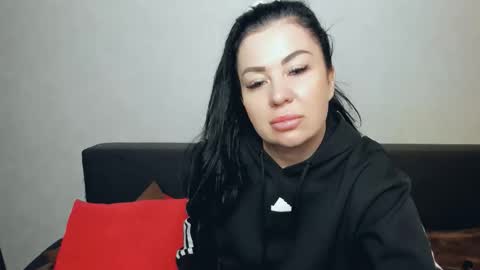 brilliantegirl_ online show from November 15, 2025, 9:39 am