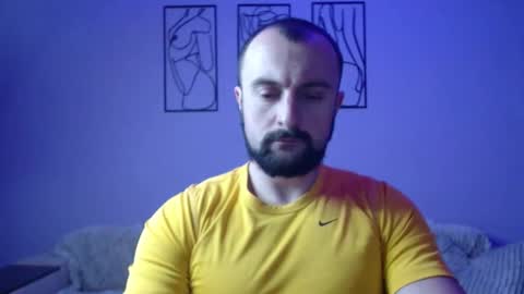 brindlefly69 online show from January 1, 2025, 12:00 pm